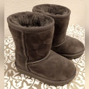 Grey Ugg toddler boots size 8